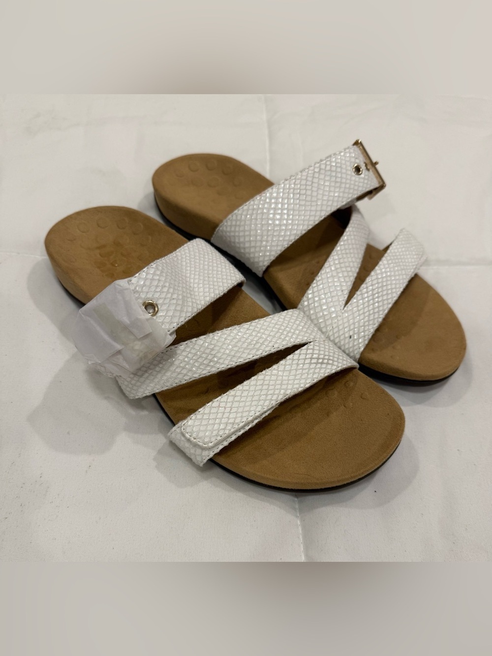 Vionic Skylar White Snakeskin Orthotic Sandals - NWOT - Size 9